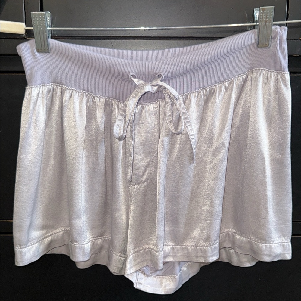 PJ HARLOW‎ Elegant Silver Satin Sleep Shorts